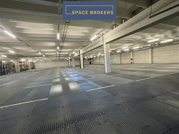 Pronájem skladu, Hradec Králové, 2000 m2