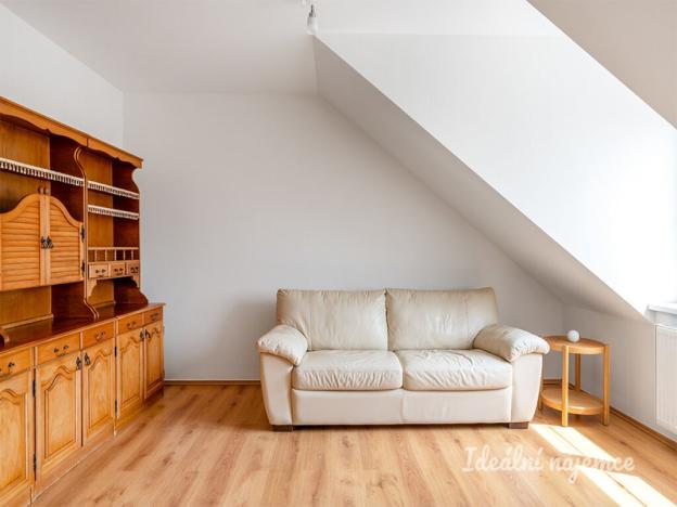 Pronájem bytu 2+1, Chrášťany, Žlutá, 63 m2