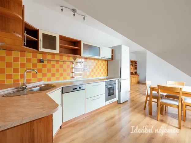 Pronájem bytu 2+1, Chrášťany, Žlutá, 63 m2