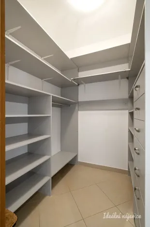 Pronájem bytu 4+kk, Praha - Záběhlice, Mattioliho, 100 m2