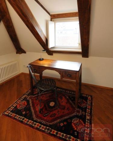 Pronájem bytu 4+1, Praha - Malá Strana, Vlašská, 174 m2