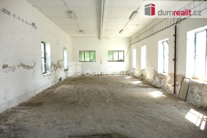 Pronájem skladu, Bystřice, Dr. E. Beneše, 2500 m2