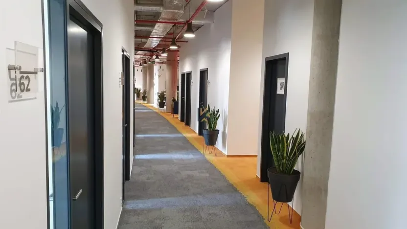 Pronájem kanceláře, Praha - Jinonice, U Trezorky, 1000 m2