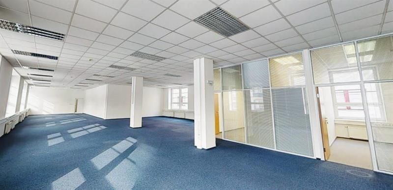 Pronájem kanceláře, Praha - Karlín, Sokolovská, 503 m2