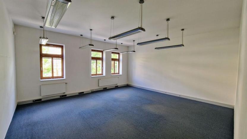 Pronájem kanceláře, Praha - Břevnov, Bělohorská, 1054 m2