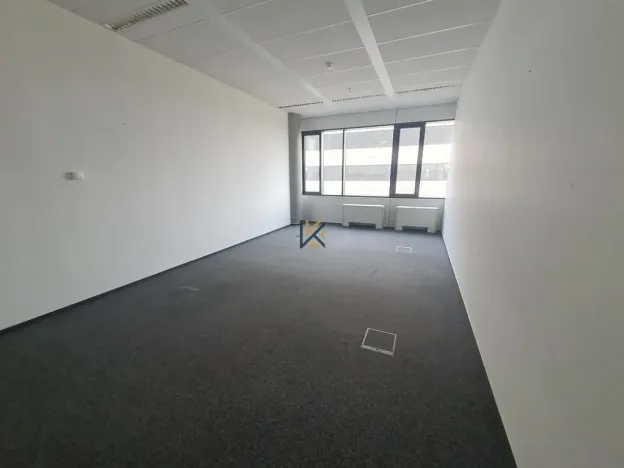 Pronájem kanceláře, Praha - Prosek, Prosecká, 303 m2