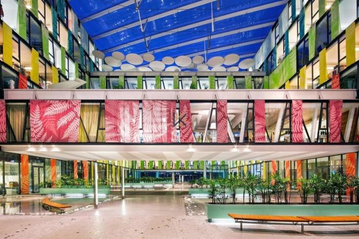 Pronájem kanceláře, Praha - Karlín, Karolinská, 886 m2