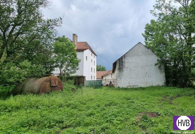 Prodej komerční nemovitosti, Královice, 6674 m2