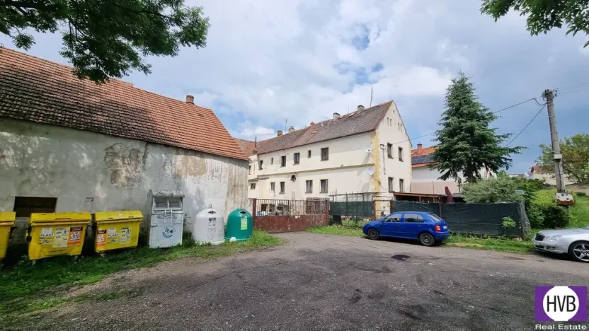 Prodej komerční nemovitosti, Královice, 6674 m2