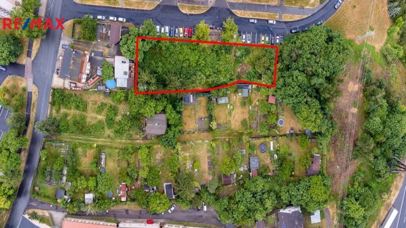 Prodej komerčního pozemku, Karlovy Vary, Uvalská, 1700 m2