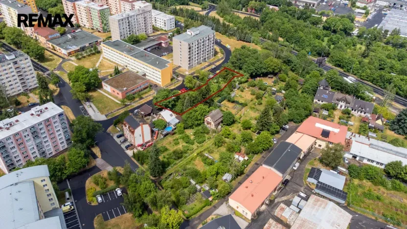 Prodej komerčního pozemku, Karlovy Vary, Uvalská, 1700 m2