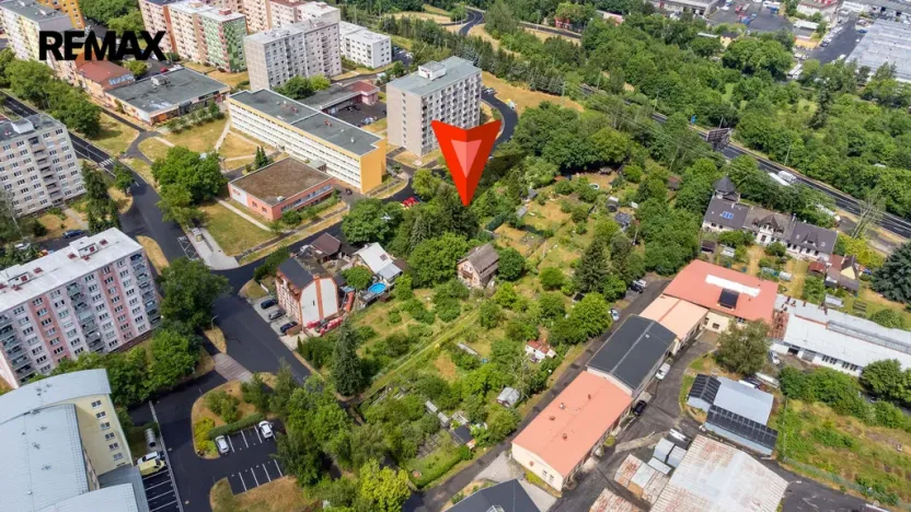 Prodej komerčního pozemku, Karlovy Vary, Uvalská, 1700 m2
