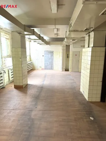 Pronájem obchodního prostoru, Třešť, Revoluční, 360 m2