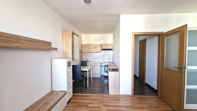 Pronájem bytu 1+kk, Klecany, V Honech, 35 m2