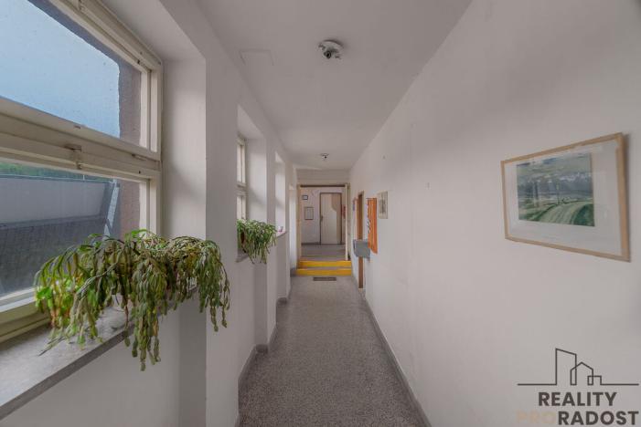 Prodej výrobních prostor, Moravský Krumlov, Pod Leskounem, 2555 m2