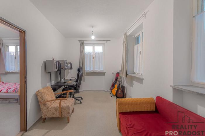 Prodej výrobních prostor, Moravský Krumlov, Pod Leskounem, 2555 m2