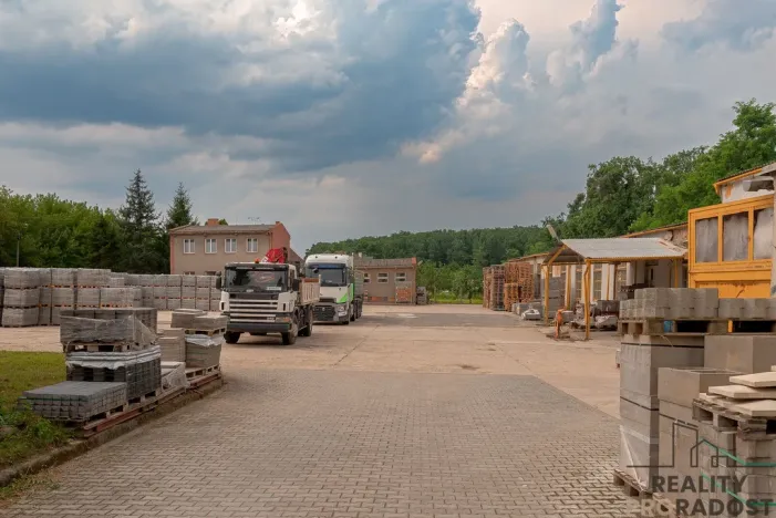 Prodej výrobních prostor, Moravský Krumlov, Pod Leskounem, 2555 m2