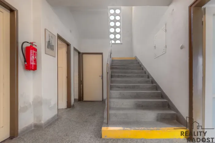 Prodej výrobních prostor, Moravský Krumlov, Pod Leskounem, 2555 m2