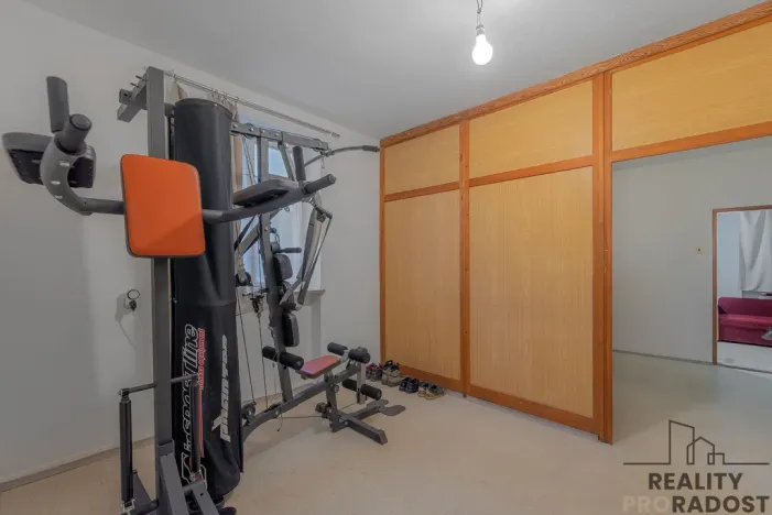 Prodej výrobních prostor, Moravský Krumlov, Pod Leskounem, 2555 m2