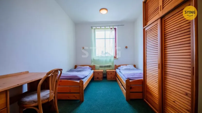 Prodej restaurace, Paskov, Náměstí, 500 m2