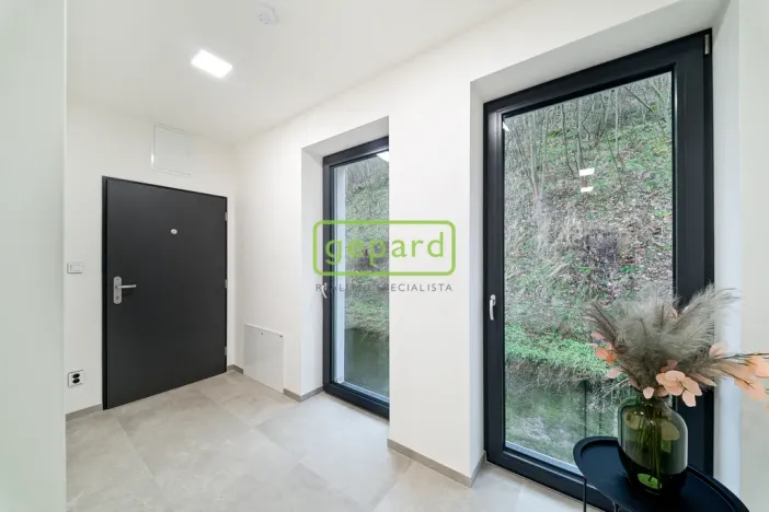 Prodej bytu 2+kk, Praha - Bohnice, V Zámcích, 54 m2