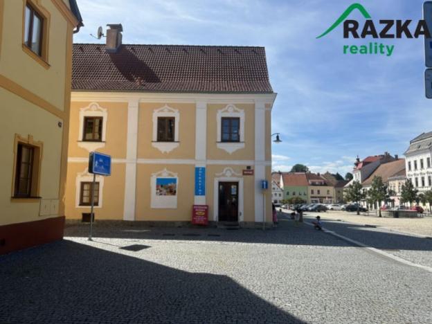 Pronájem obchodního prostoru, Planá, nám. Svobody, 65 m2