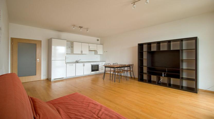 Pronájem bytu 2+kk, Praha - Holešovice, U průhonu, 70 m2