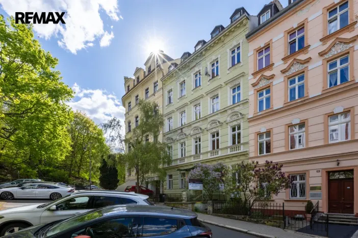 Prodej obchodního prostoru, Karlovy Vary, Svahová, 446 m2