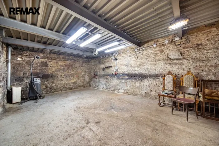 Prodej obchodního prostoru, Karlovy Vary, Svahová, 446 m2