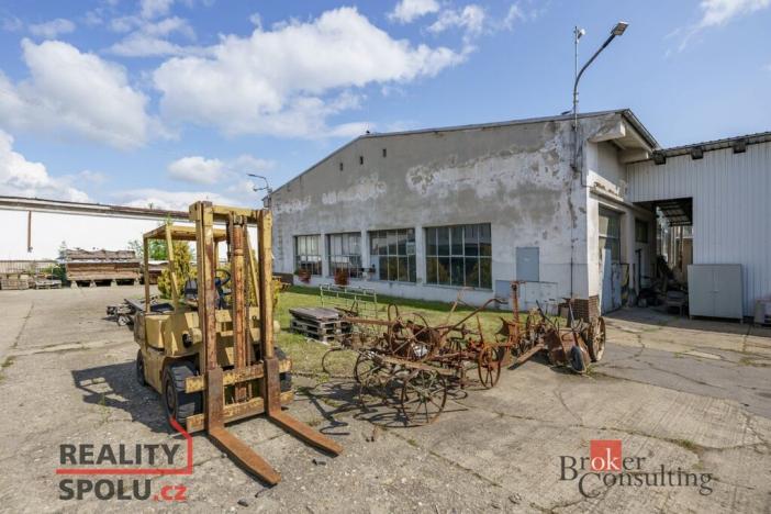 Prodej komerční nemovitosti, Doksy, Valdštejnská, 498 m2