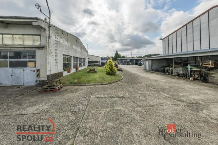 Prodej komerční nemovitosti, Doksy, Valdštejnská, 498 m2