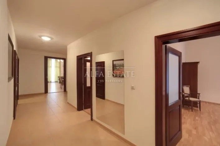 Pronájem bytu 4+kk, Karlovy Vary, U Imperiálu, 150 m2