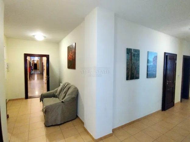 Pronájem bytu 4+kk, Karlovy Vary, U Imperiálu, 150 m2