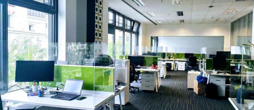 Pronájem kanceláře, Praha - Holešovice, U průhonu, 330 m2