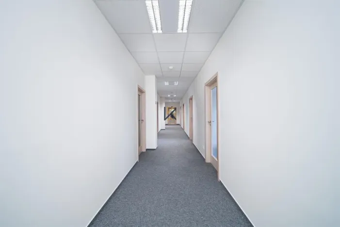 Pronájem kanceláře, Praha - Michle, Vyskočilova, 268 m2