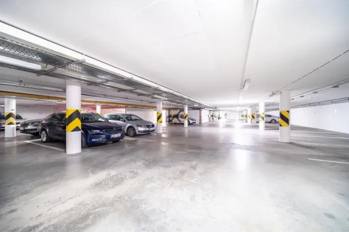 Pronájem kanceláře, Praha - Michle, Vyskočilova, 268 m2