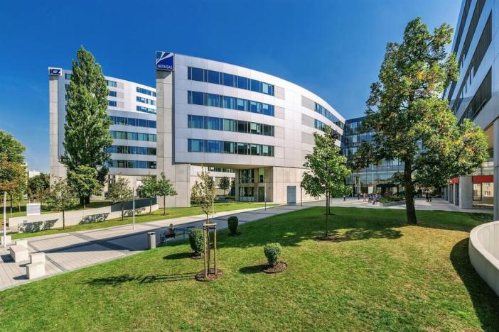 Pronájem kanceláře, Praha - Nusle, Na hřebenech II, 1180 m2