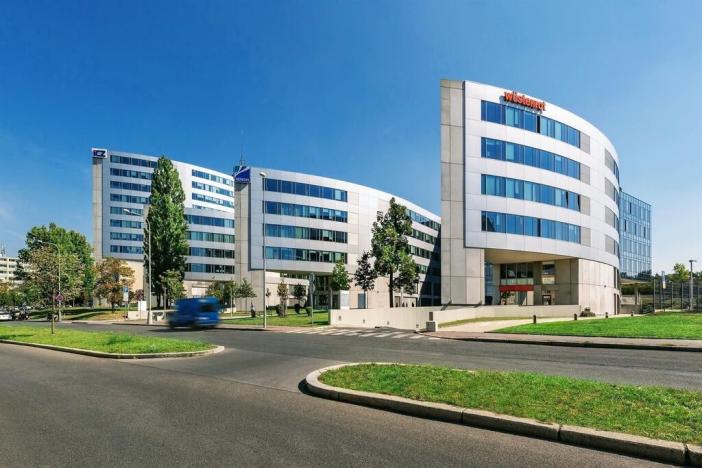 Pronájem kanceláře, Praha - Nusle, Na hřebenech II, 1180 m2