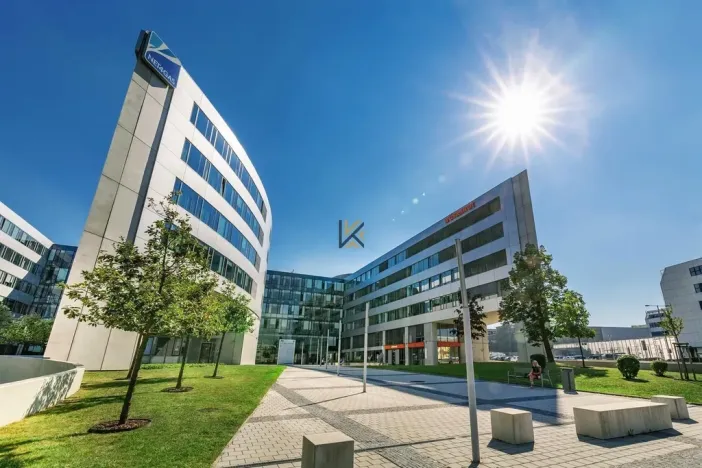 Pronájem kanceláře, Praha - Nusle, Na hřebenech II, 1180 m2