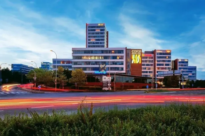 Pronájem kanceláře, Praha - Stodůlky, Bucharova, 649 m2