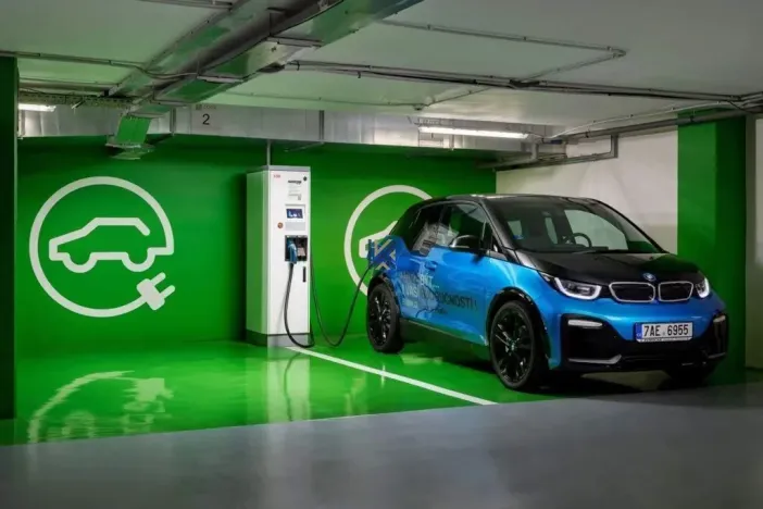 Pronájem kanceláře, Praha - Stodůlky, Bucharova, 649 m2