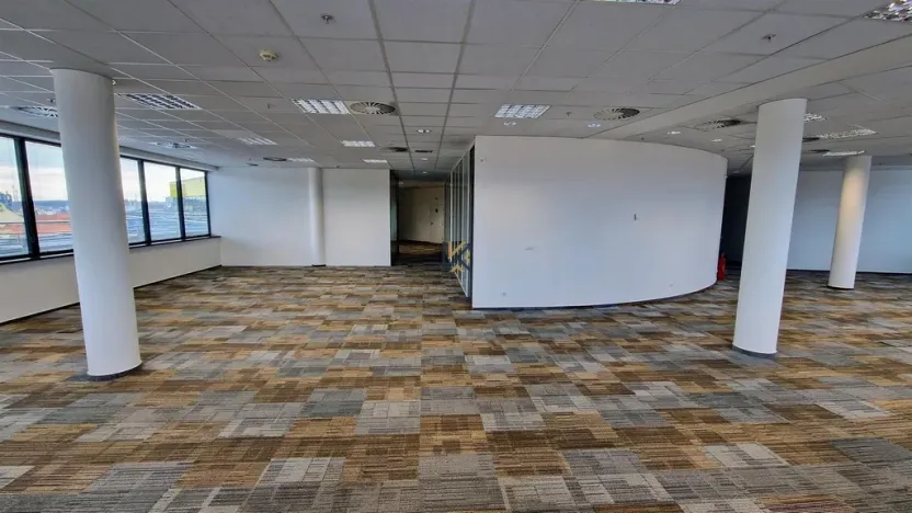 Pronájem kanceláře, Praha - Libeň, Českomoravská, 746 m2