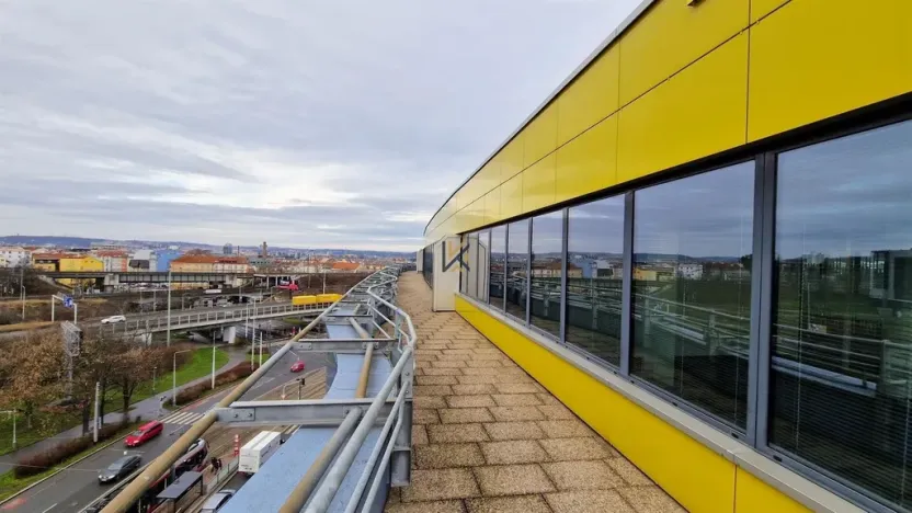 Pronájem kanceláře, Praha - Libeň, Českomoravská, 746 m2