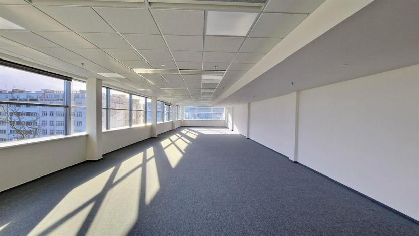 Pronájem kanceláře, Praha - Žižkov, Vinohradská, 505 m2