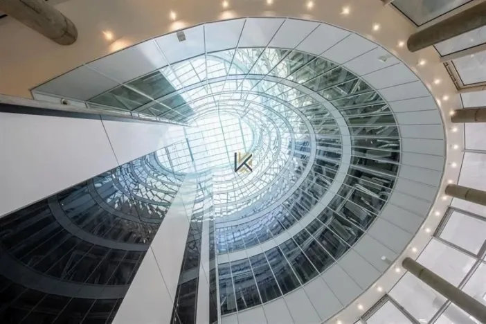 Pronájem kanceláře, Praha - Smíchov, Plzeňská, 387 m2