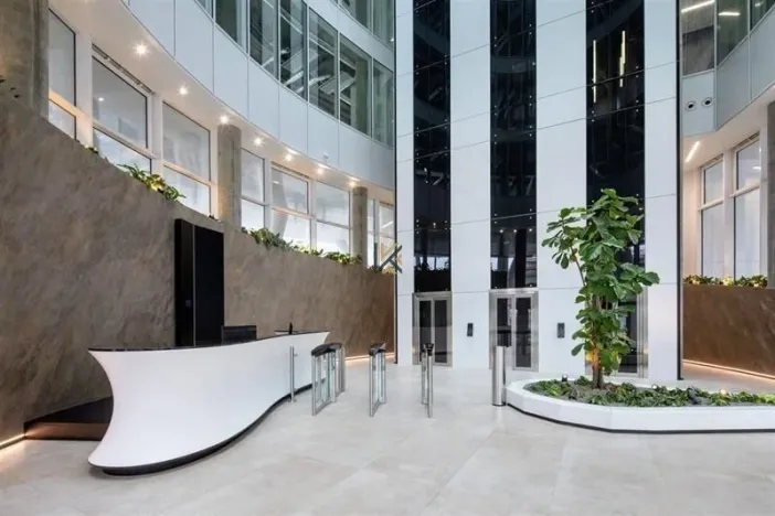 Pronájem kanceláře, Praha - Smíchov, Plzeňská, 387 m2