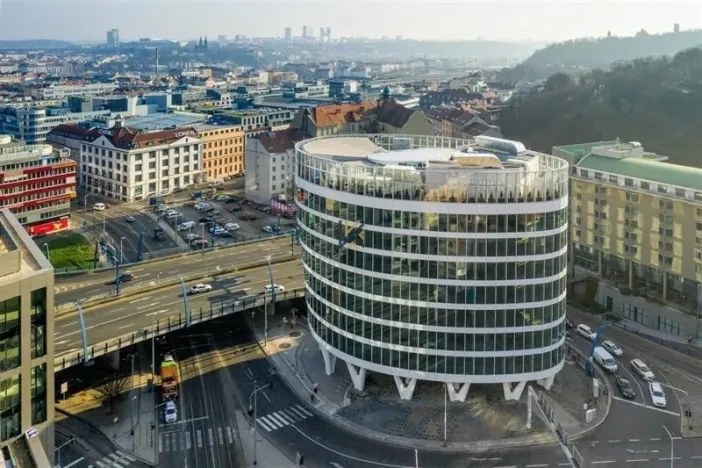 Pronájem kanceláře, Praha - Smíchov, Plzeňská, 387 m2