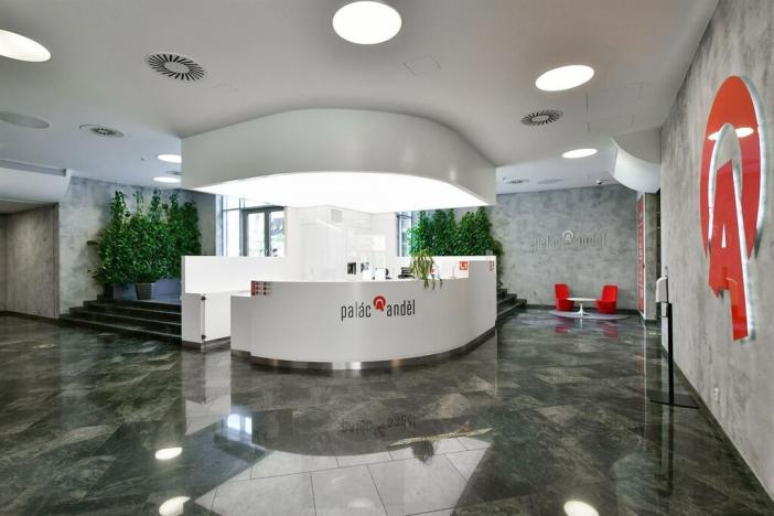 Pronájem kanceláře, Praha - Smíchov, Plzeňská, 730 m2