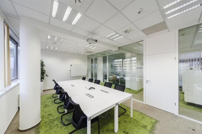 Pronájem kanceláře, Praha - Nusle, Doudlebská, 883 m2