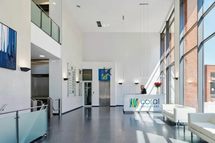 Pronájem kanceláře, Praha - Stodůlky, Bucharova, 900 m2